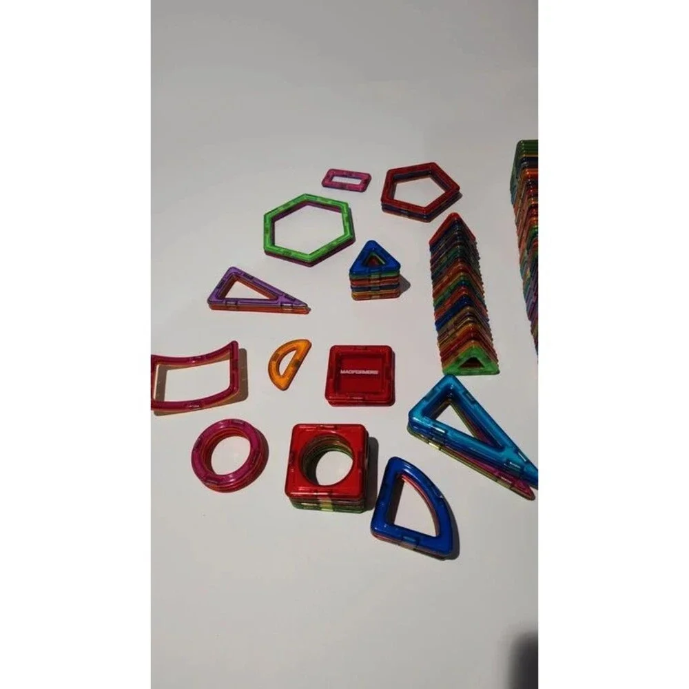 Magformers Discovery Construction magnetic magnet tiles geometric shapes 116pcs